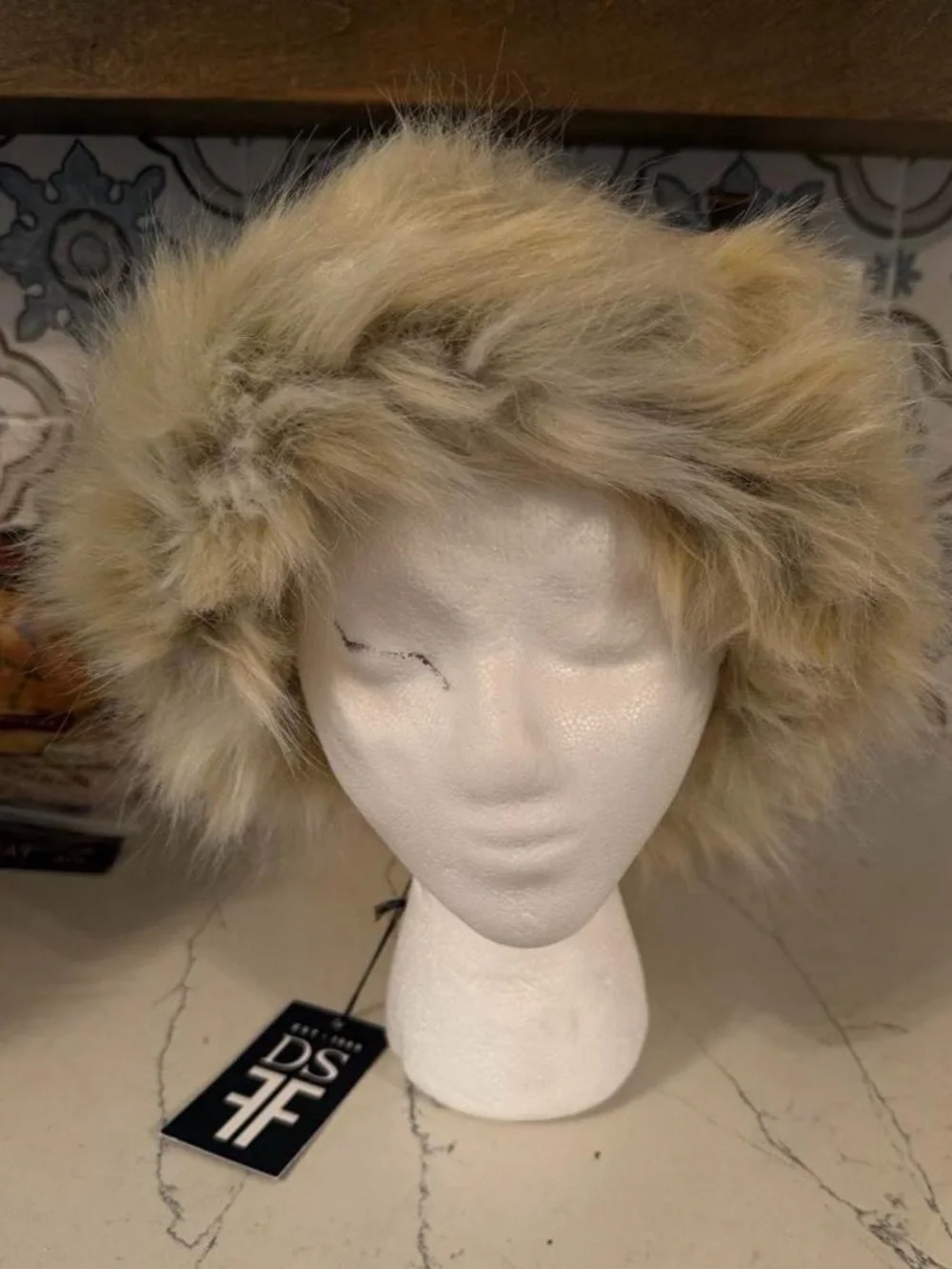 Donna Salyers Fabulous Furs Arctic Fox Faux Fur Halo Headband Ear Warmer NWT